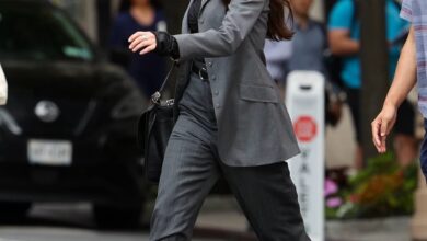 آندي ساكس تعود بأناقة متجددة.. إطلالات ترسم أسلوب آن هاثاواي الجديد في The Devil Wears Prada 2